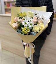 Букет цветов из:  Альстромерии, Розы и Хризантемы в Краснокумском