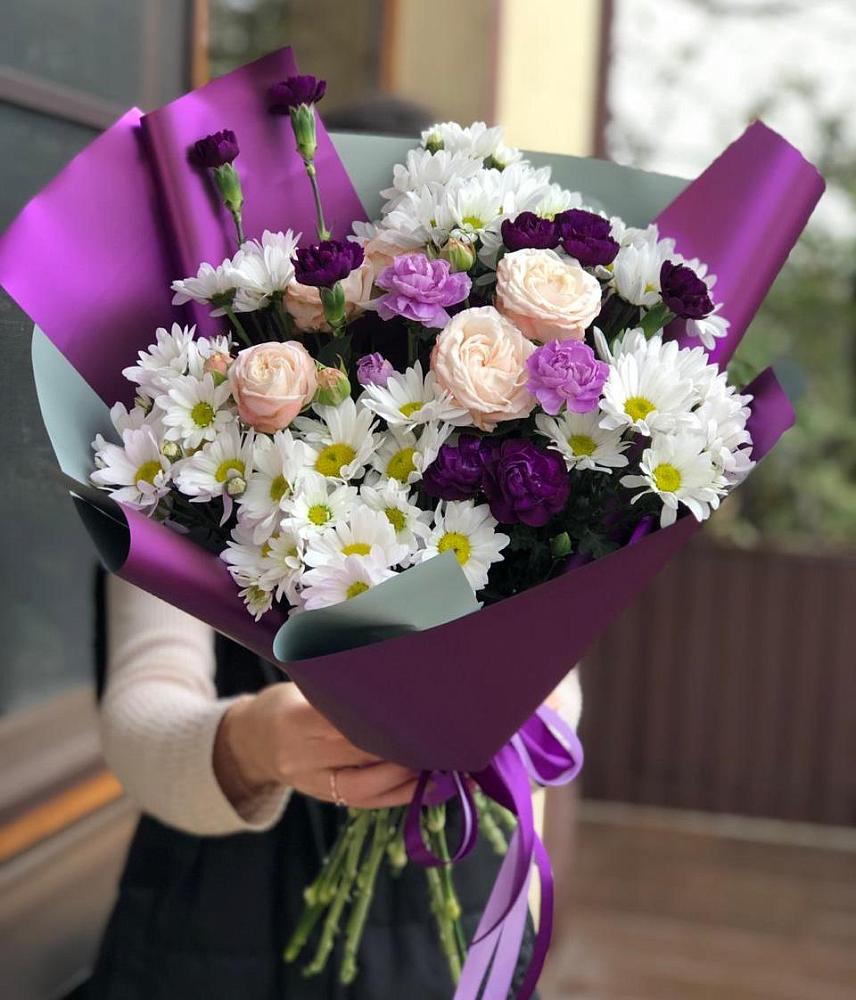 Букет цветов из: Хризантемы, Гвоздики и Розы в Краснокумском