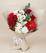 Букет цветов из:  Розы, Хризантемы, Герберы и Лилии в Краснокумском