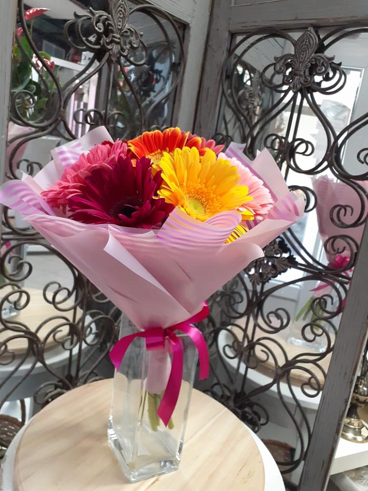 Букет цветов из: Герберы в Краснокумском