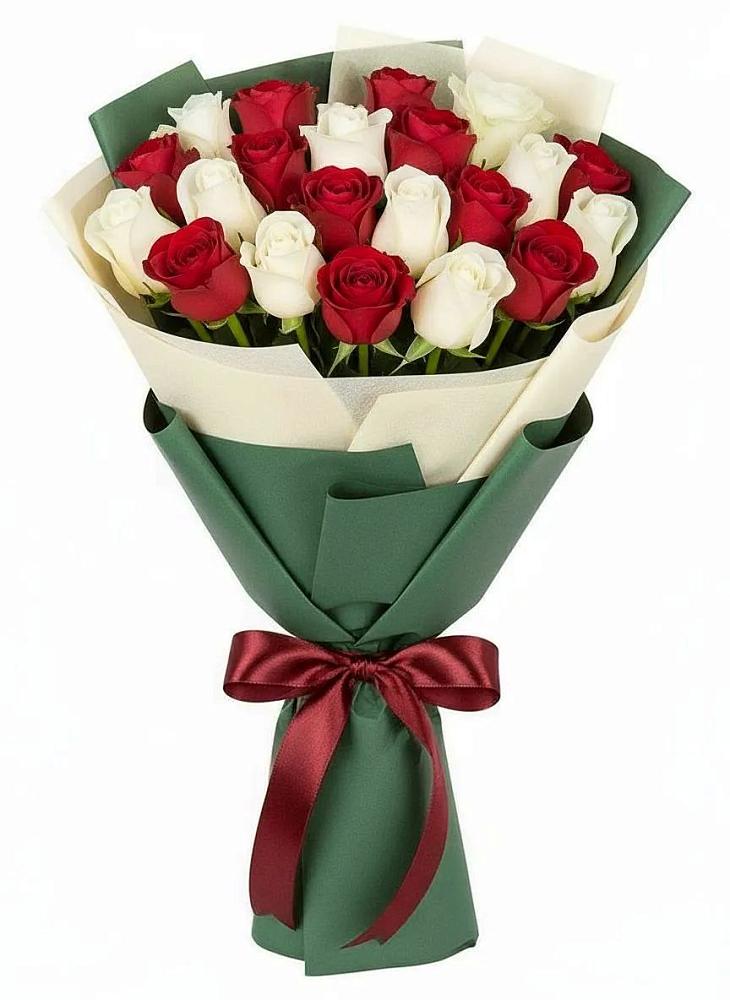 Букет Микс из красных и белых роз в Краснокумском