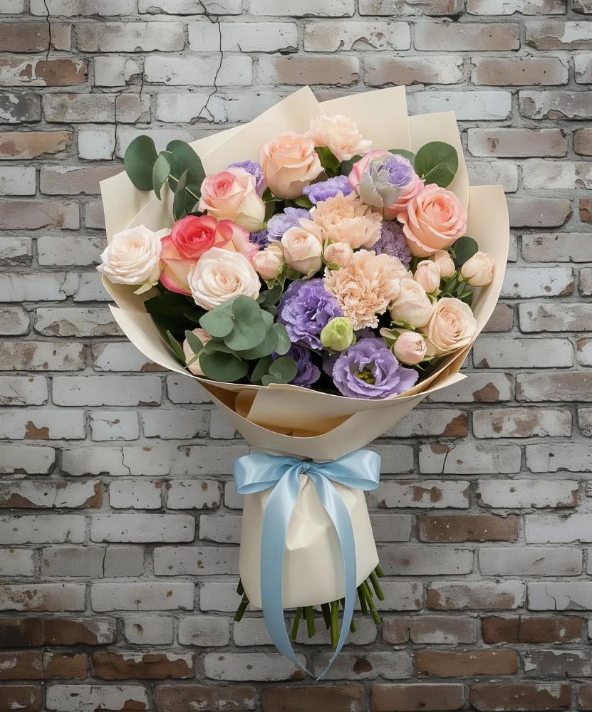 Букет цветов из: Розы, Лизиантусы и Гвоздики в Краснокумском