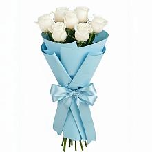 Букет 7 белых роз Проуд в Краснокумском