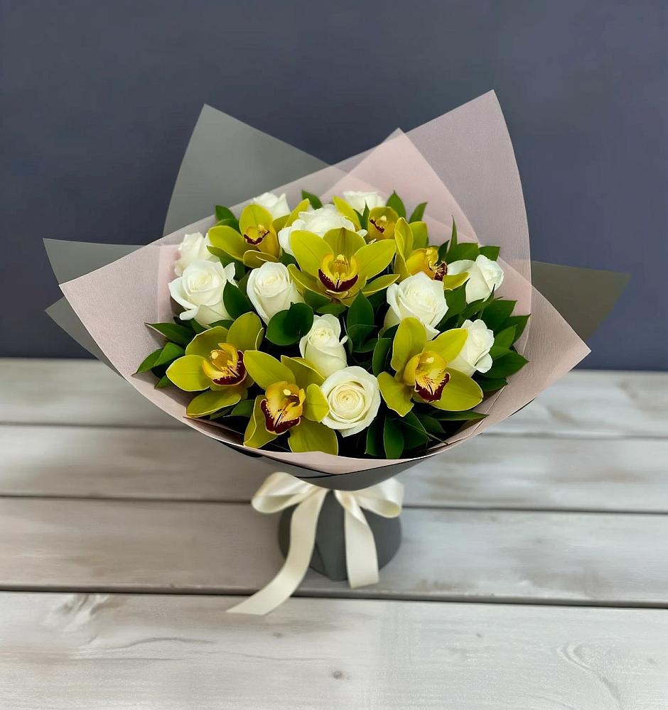 Букет цветов из: Орхидеи и Розы в Краснокумском