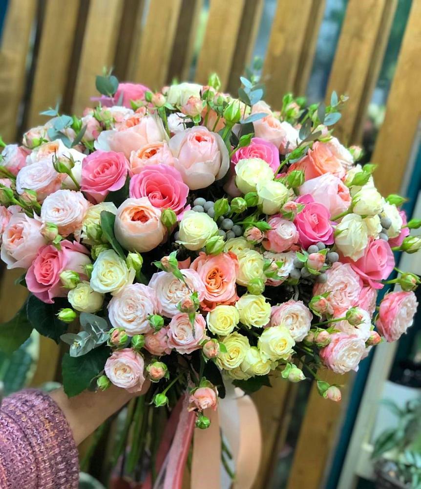 Букет цветов из: Розы в Краснокумском