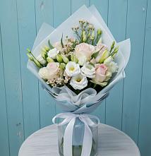 Букет цветов из:  Розы и Лизиантусы #REPLACE_PRED# Краснокумском