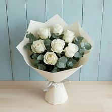 Букет Белые розы в Эвкалипте в Краснокумском